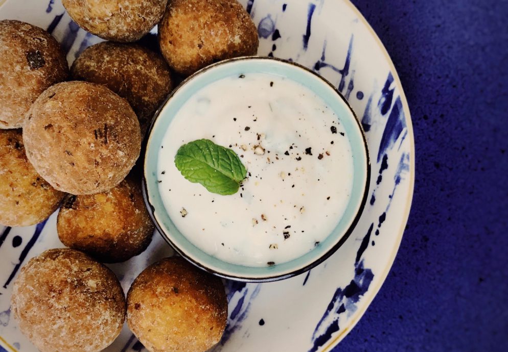 Superleckere Falafel mit Minz-Joghurt-Dip