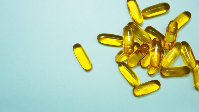 Omega-3 Fettsäuren: Kapseln mit Algenöl für Veganer zu empfehlen